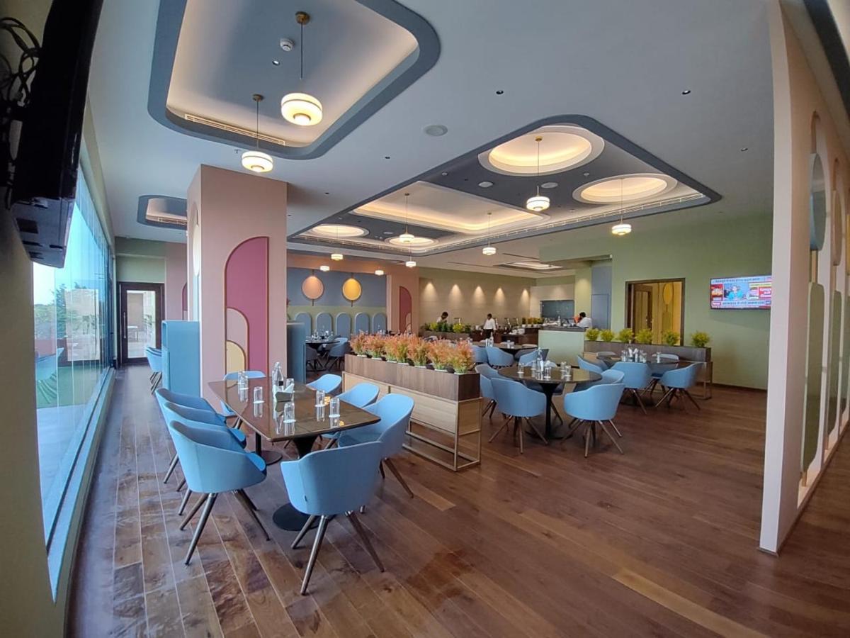 Damson Plum Hotel Lucknow Exterior photo