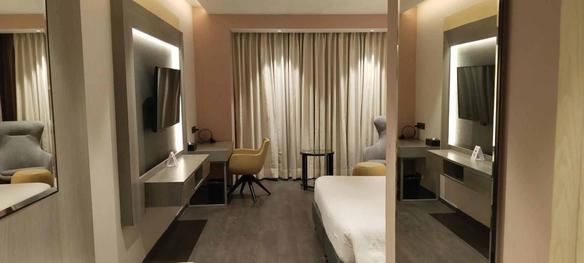 Damson Plum Hotel Lucknow Exterior photo