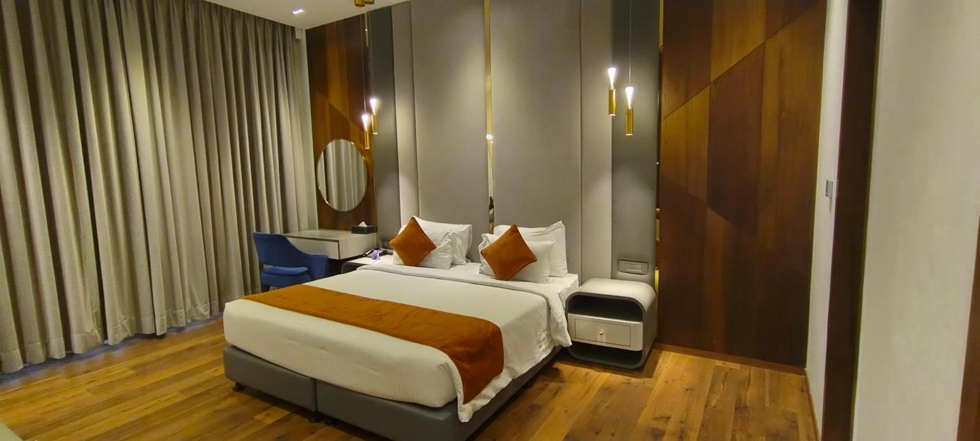 Damson Plum Hotel Lucknow Exterior photo